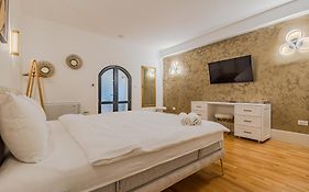 Rokebea Luxury Apartment
